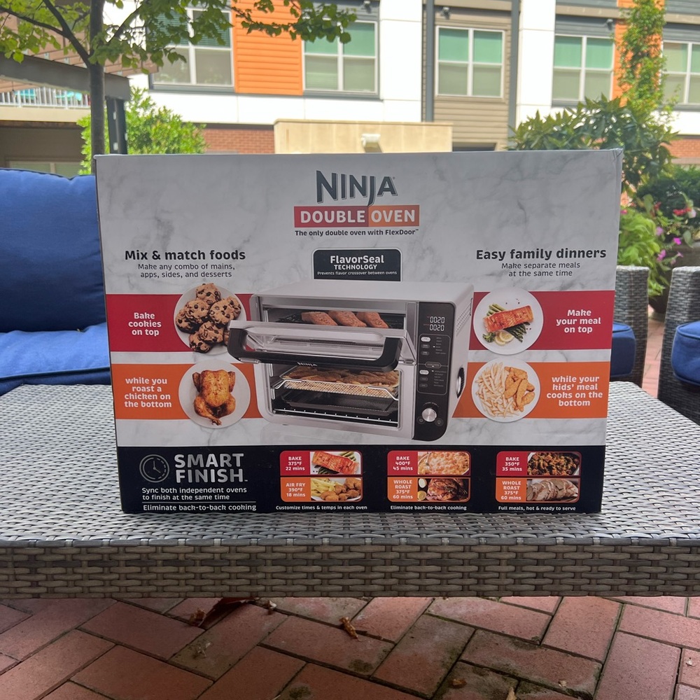 Ninja 12 in 1 Double Oven with FlexDoor